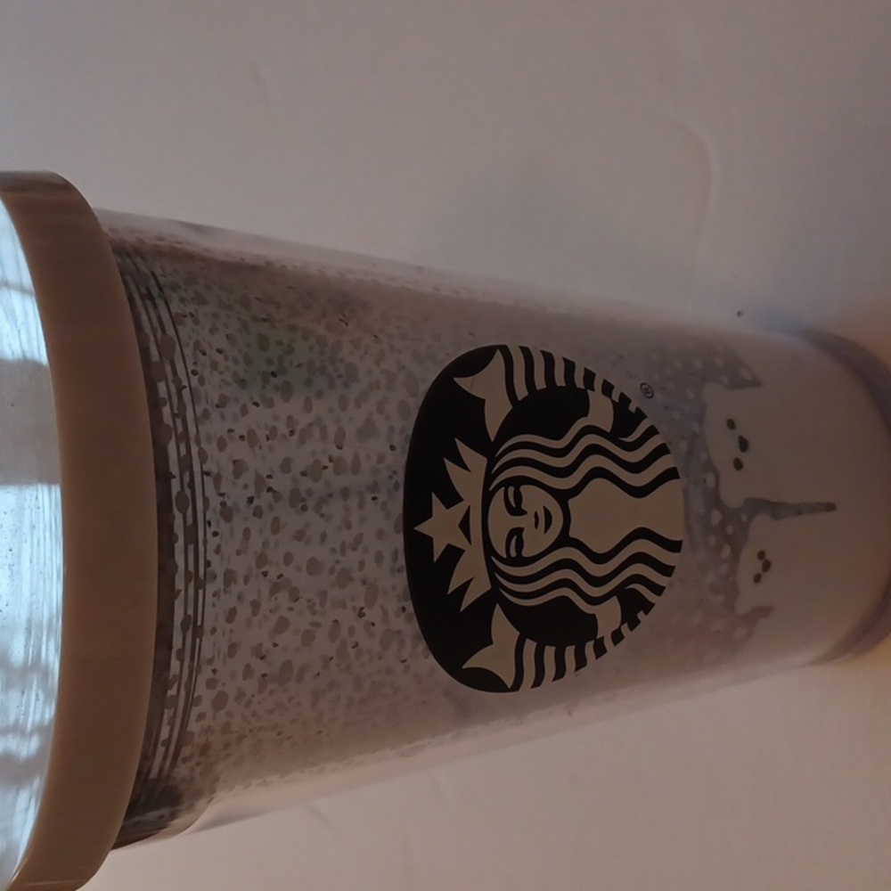 Starbucks polar bear with snow clear 16oz tumbler white top